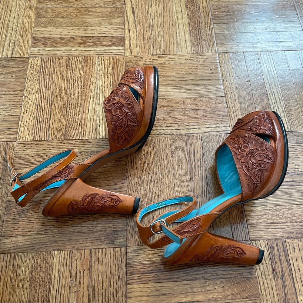 Remix Vintage Shoes Vera Cruz Peep Toe Heels in Tan US 6 - Picture 6 of 7